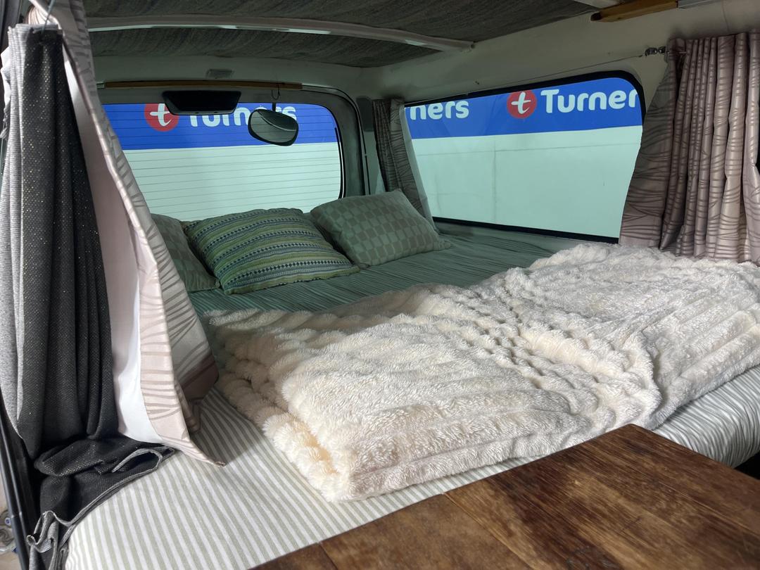 Photo '19' of Nissan Caravan