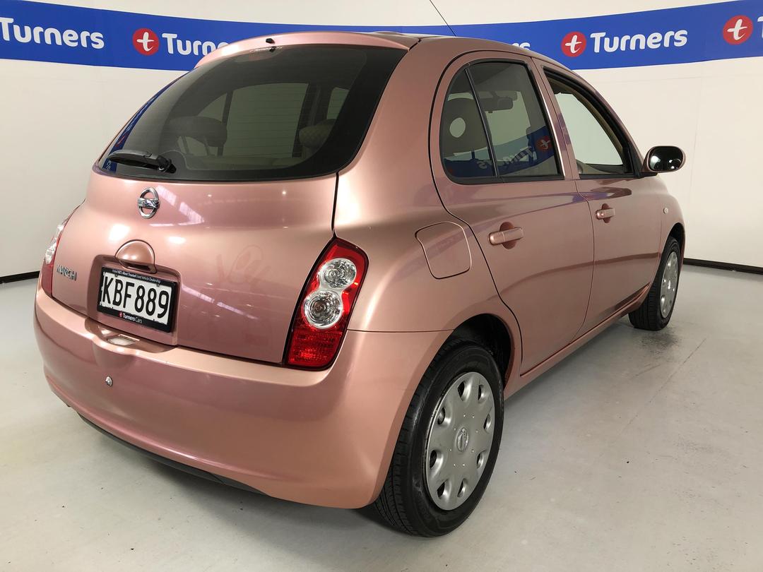 Photo '7' of Nissan March