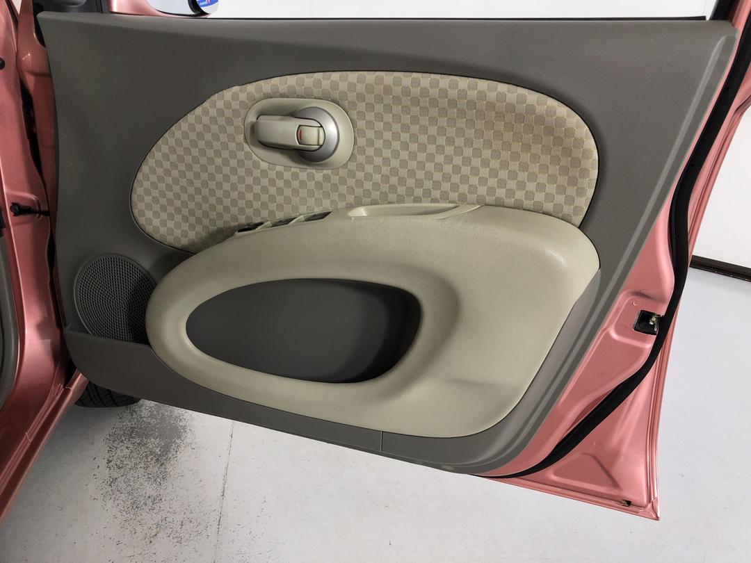 Photo '15' of Nissan March