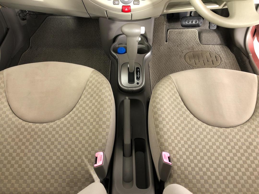 Photo '18' of Nissan March