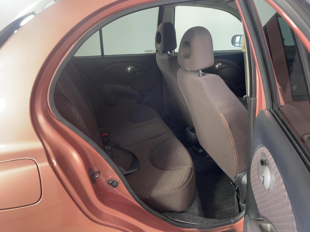 Photo '18' of Nissan March Photo '18' of Nissan March