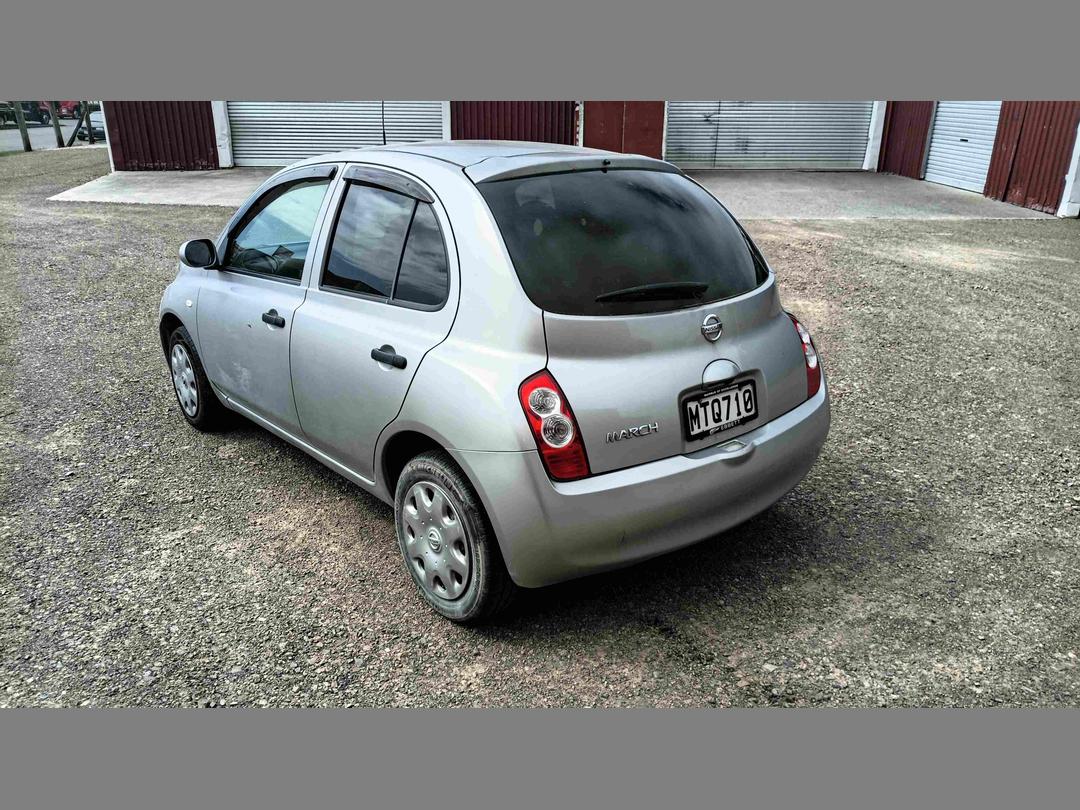 Photo '5' of Nissan March Photo '5' of Nissan March