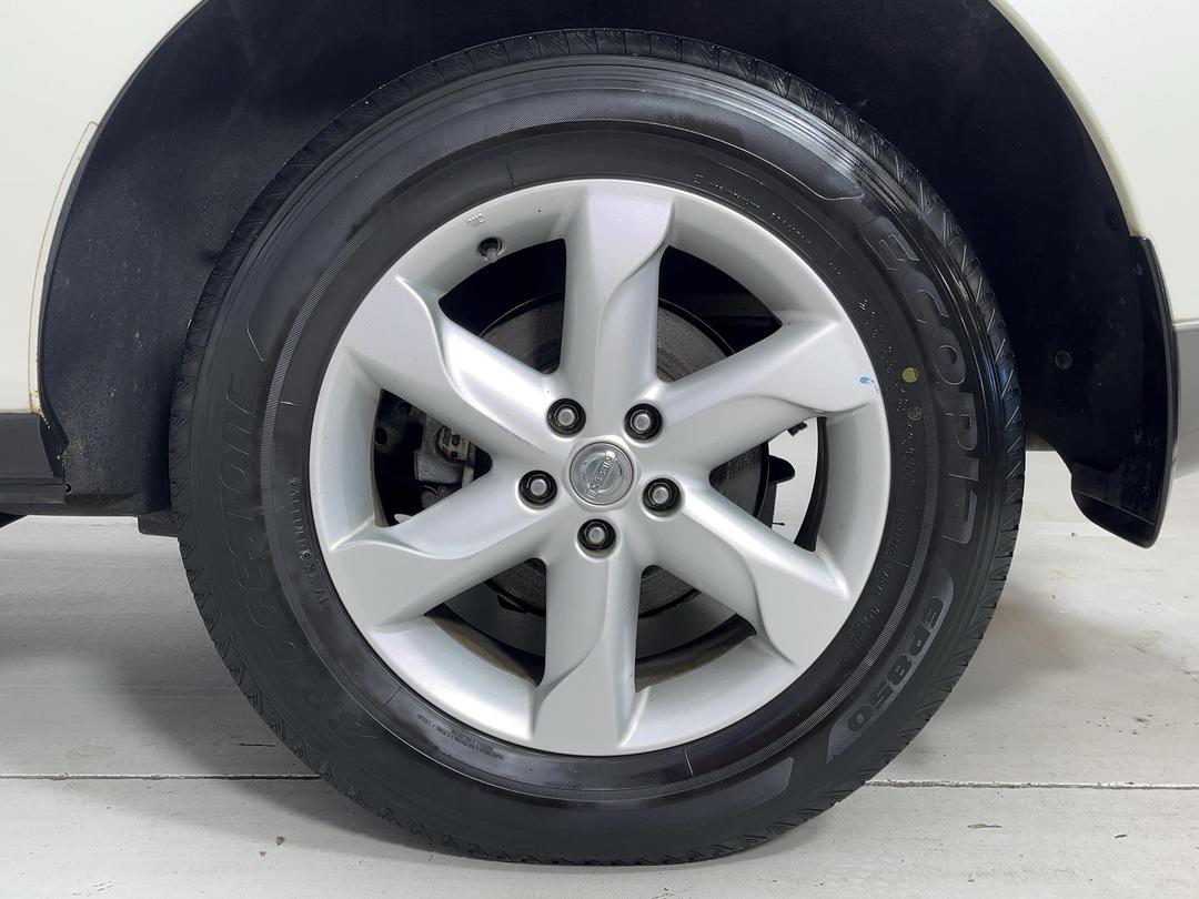 Photo '11' of Nissan Murano