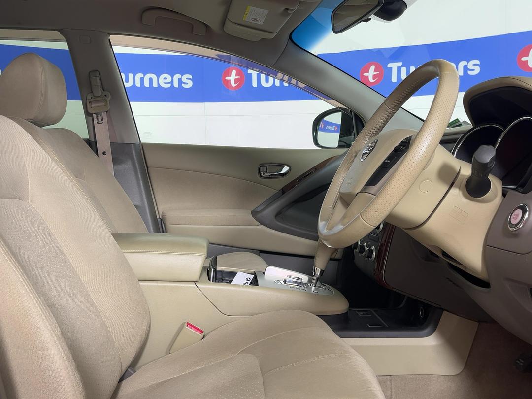 Photo '16' of Nissan Murano