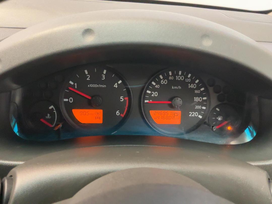 Photo '21' of Nissan Navara