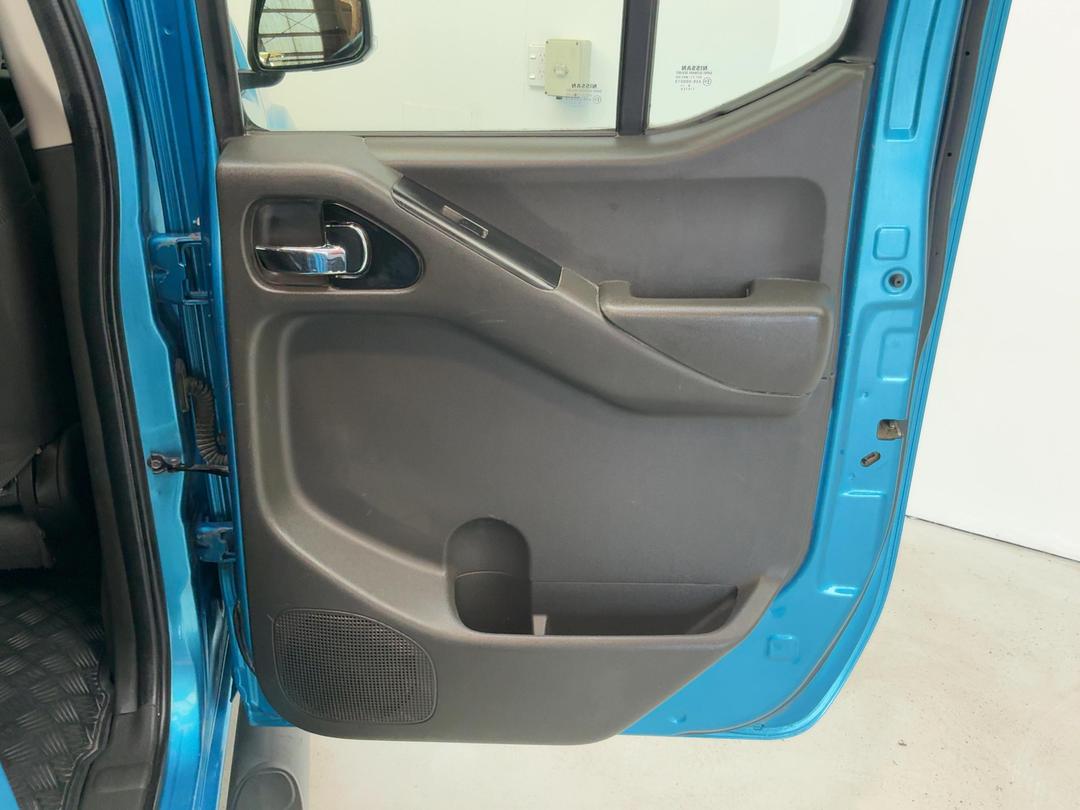 Photo '19' of Nissan Navara