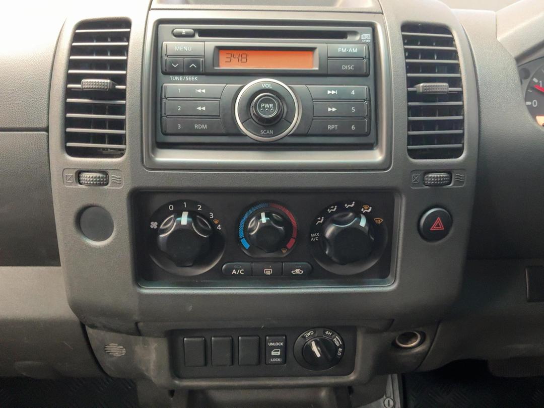 Photo '18' of Nissan Navara