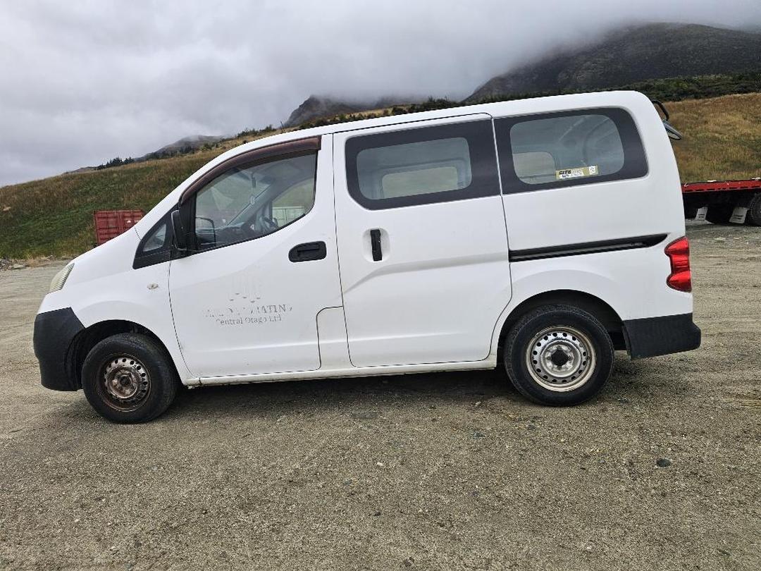 Photo '5' of Nissan NV200