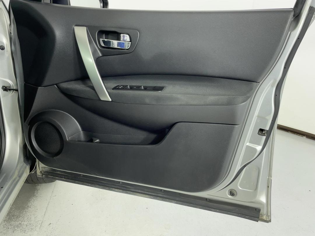Photo '15' of Nissan Qashqai
