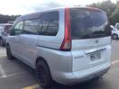Thumbnail '4' of Nissan Serena