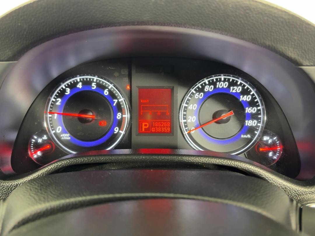 Photo '21' of Nissan Skyline