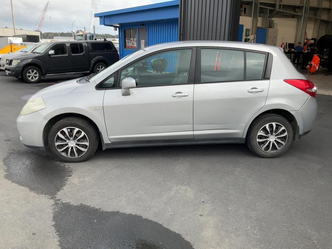 Photo '4' of Nissan Tiida ST