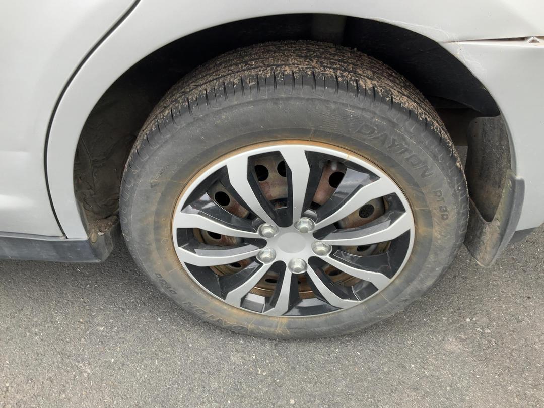 Photo '12' of Nissan Tiida ST