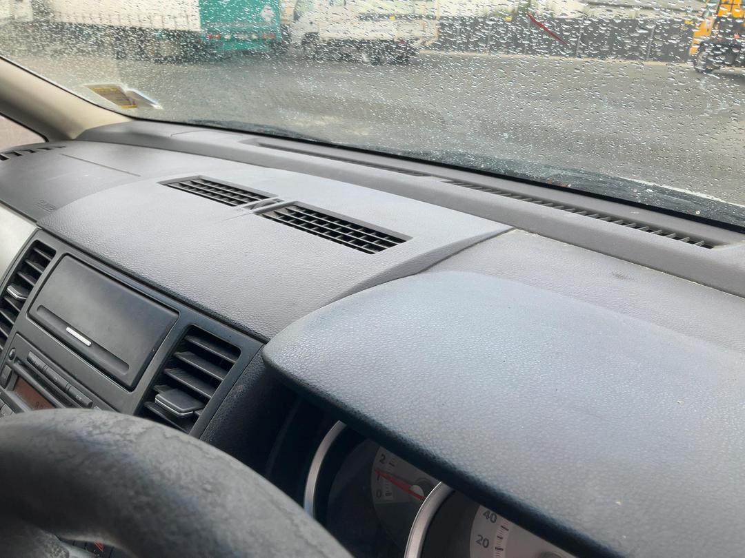 Photo '13' of Nissan Tiida ST