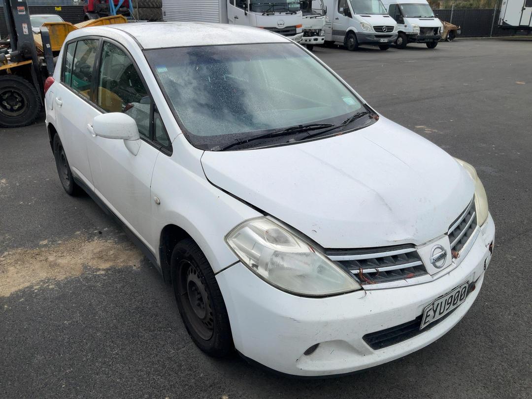 Photo '2' of Nissan Tiida ST