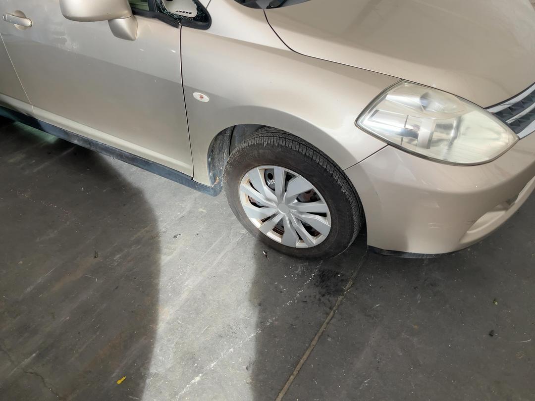 Photo '2' of Nissan Tiida