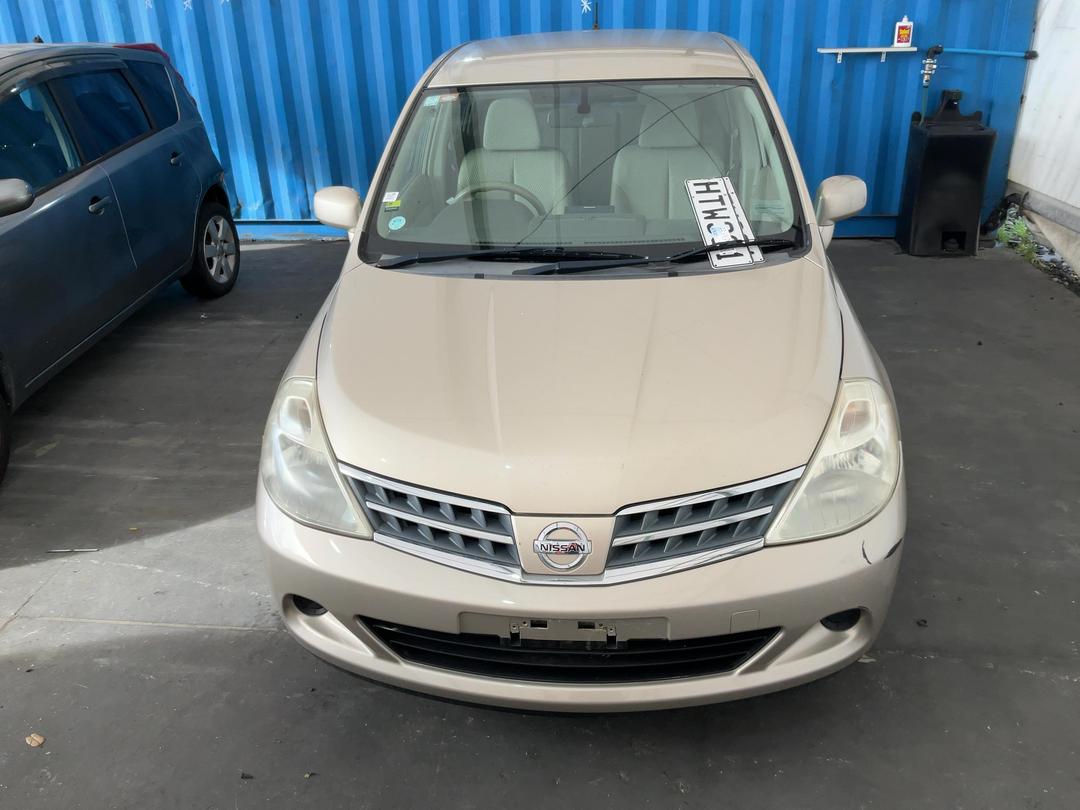 Photo '4' of Nissan Tiida