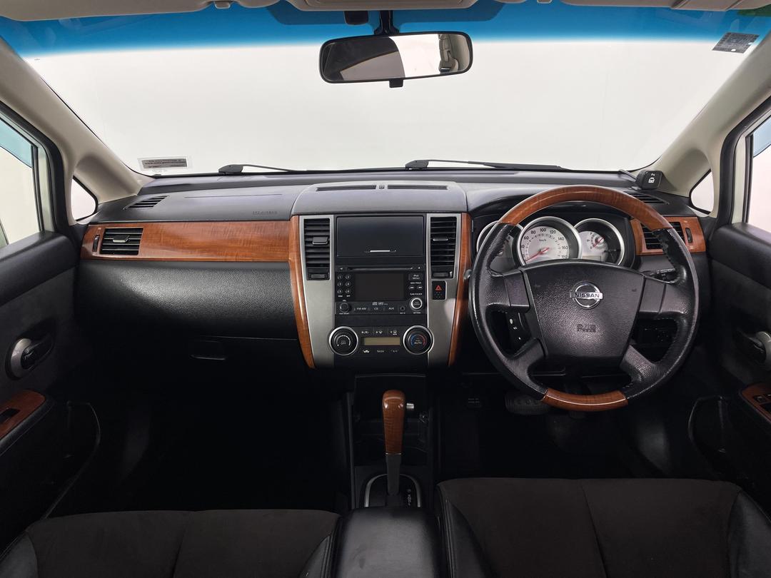 Photo '17' of Nissan Tiida