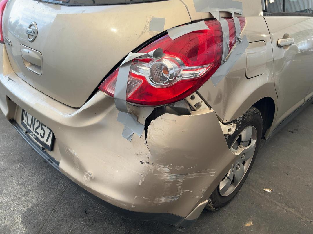 Photo '4' of Nissan Tiida