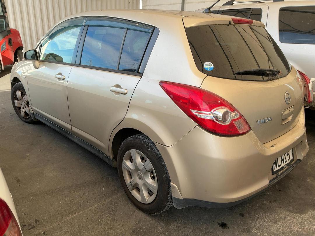 Photo '6' of Nissan Tiida