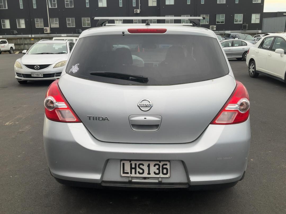 Photo '6' of Nissan Tiida Photo '6' of Nissan Tiida