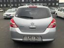 Thumbnail '6' of Nissan Tiida
