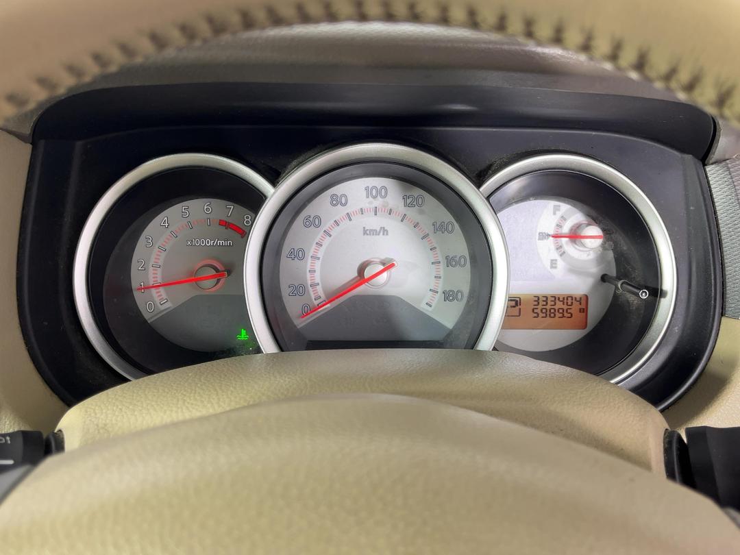 Photo '21' of Nissan Tiida