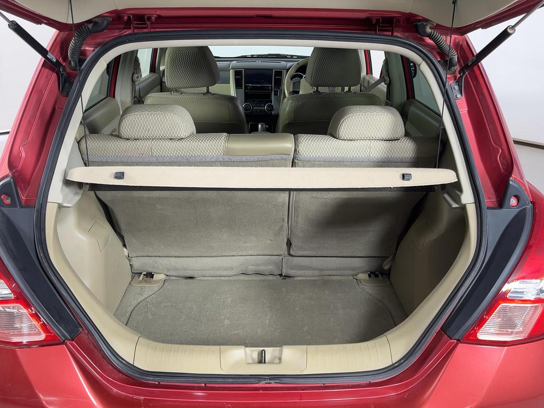 Photo '14' of Nissan Tiida