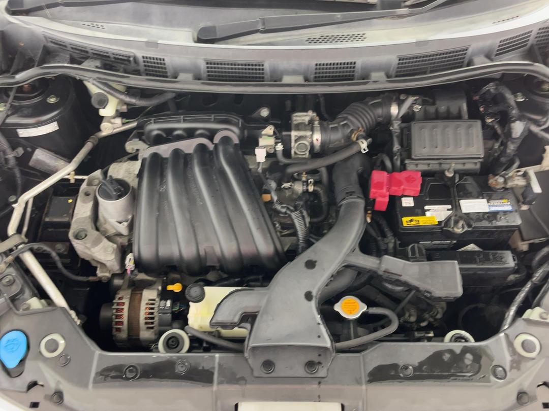 Photo '13' of Nissan Tiida