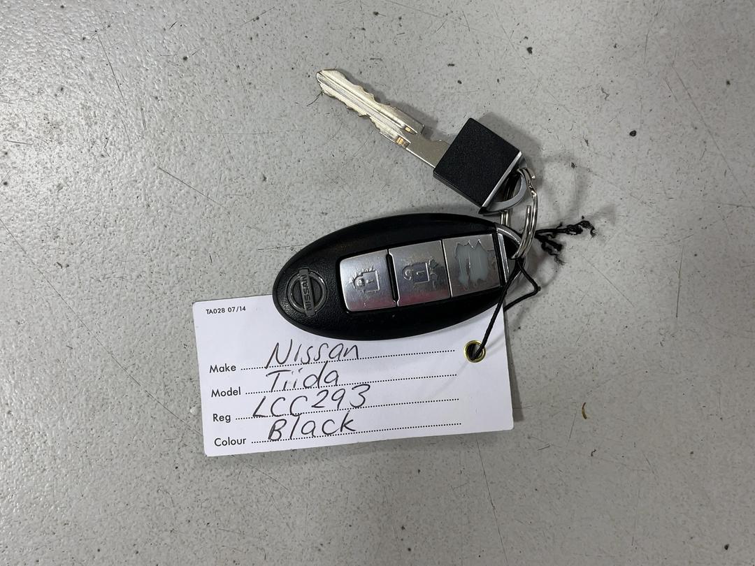 Photo '22' of Nissan Tiida