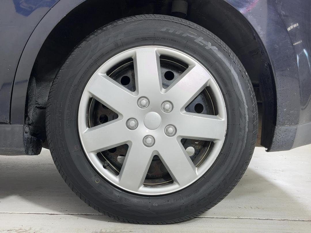 Photo '11' of Nissan Tiida