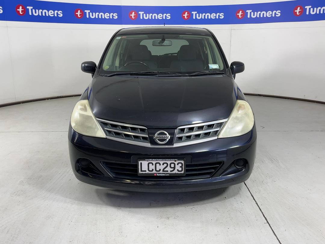 Photo '2' of Nissan Tiida