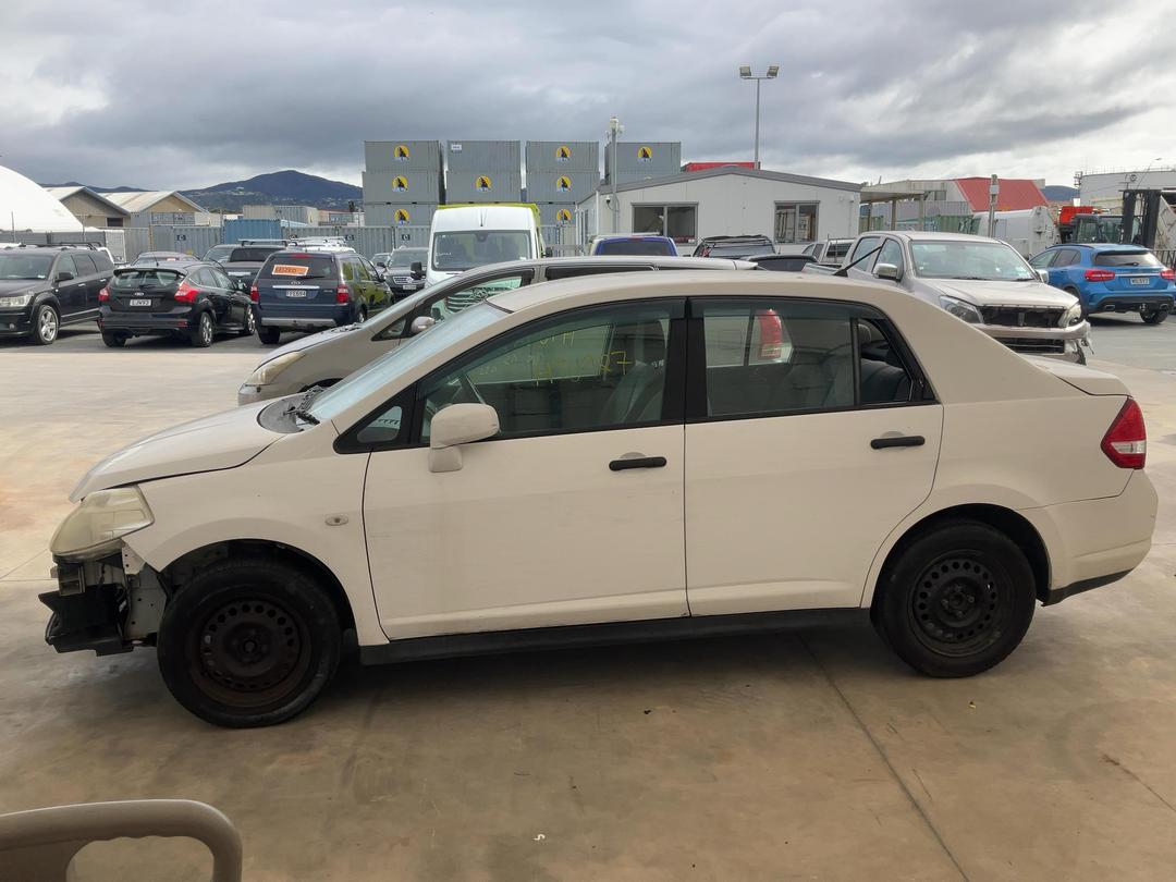 Photo '4' of Nissan Tiida