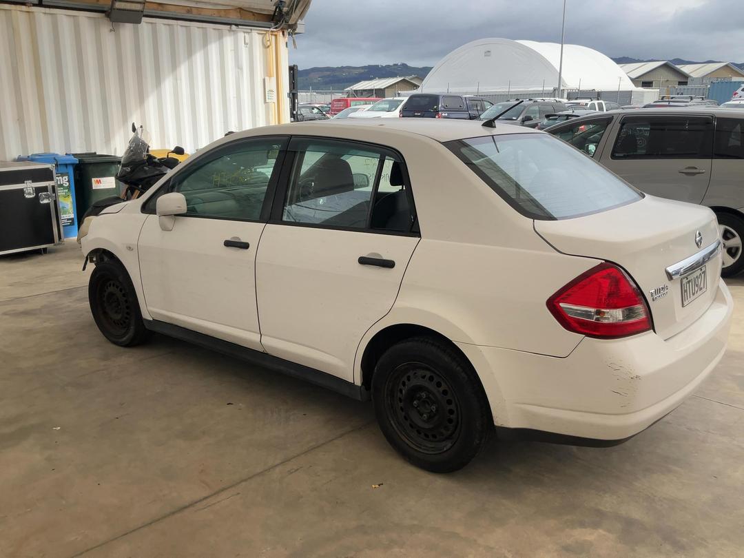 Photo '5' of Nissan Tiida