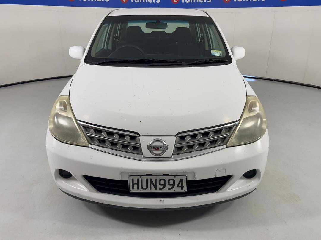 Photo '2' of Nissan Tiida