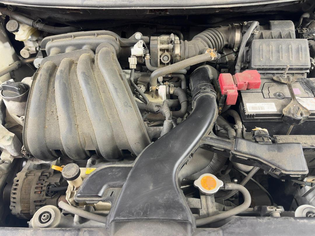 Photo '13' of Nissan Tiida