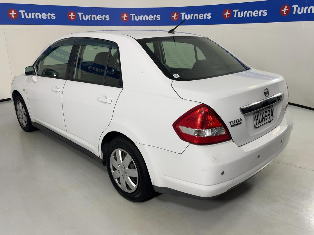 Photo '5' of Nissan Tiida