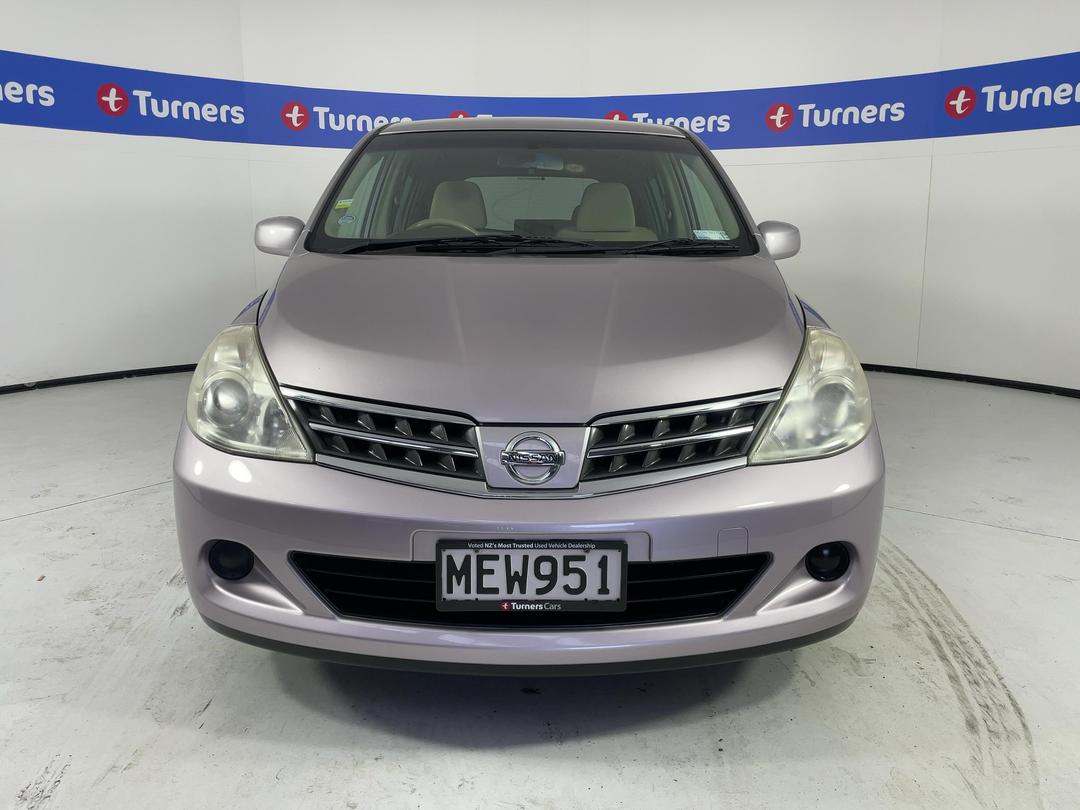 Photo '2' of Nissan Tiida