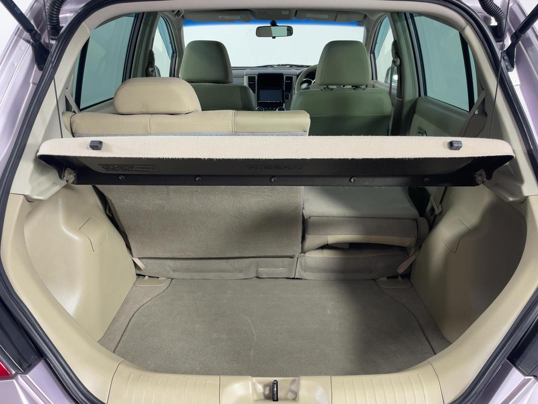 Photo '14' of Nissan Tiida