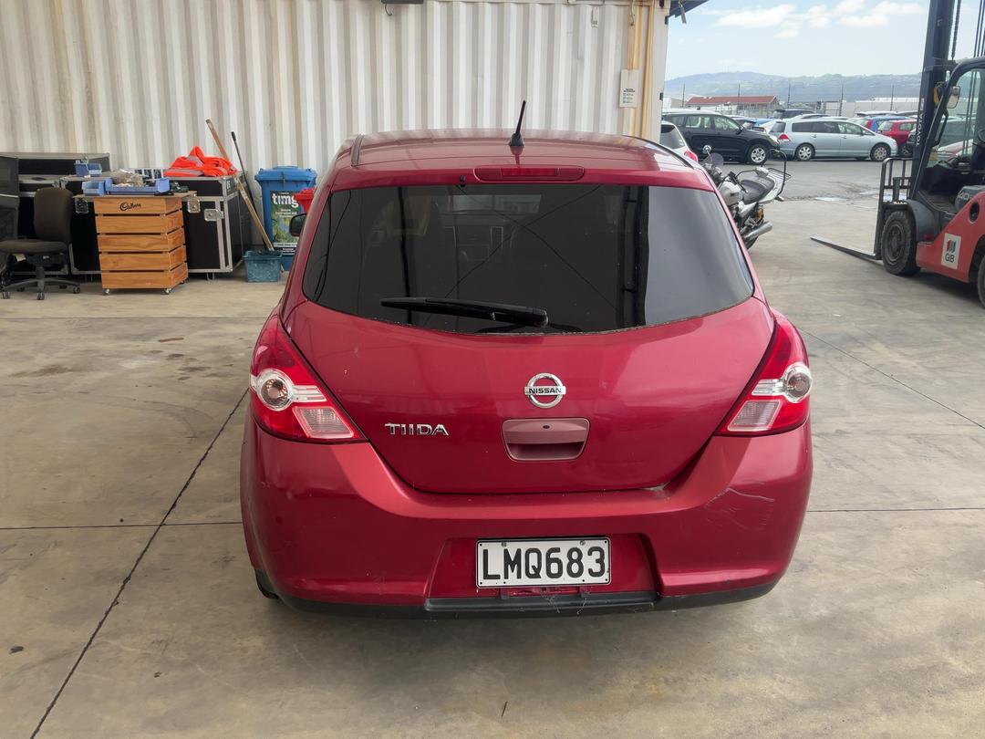 Photo '7' of Nissan Tiida Photo '7' of Nissan Tiida