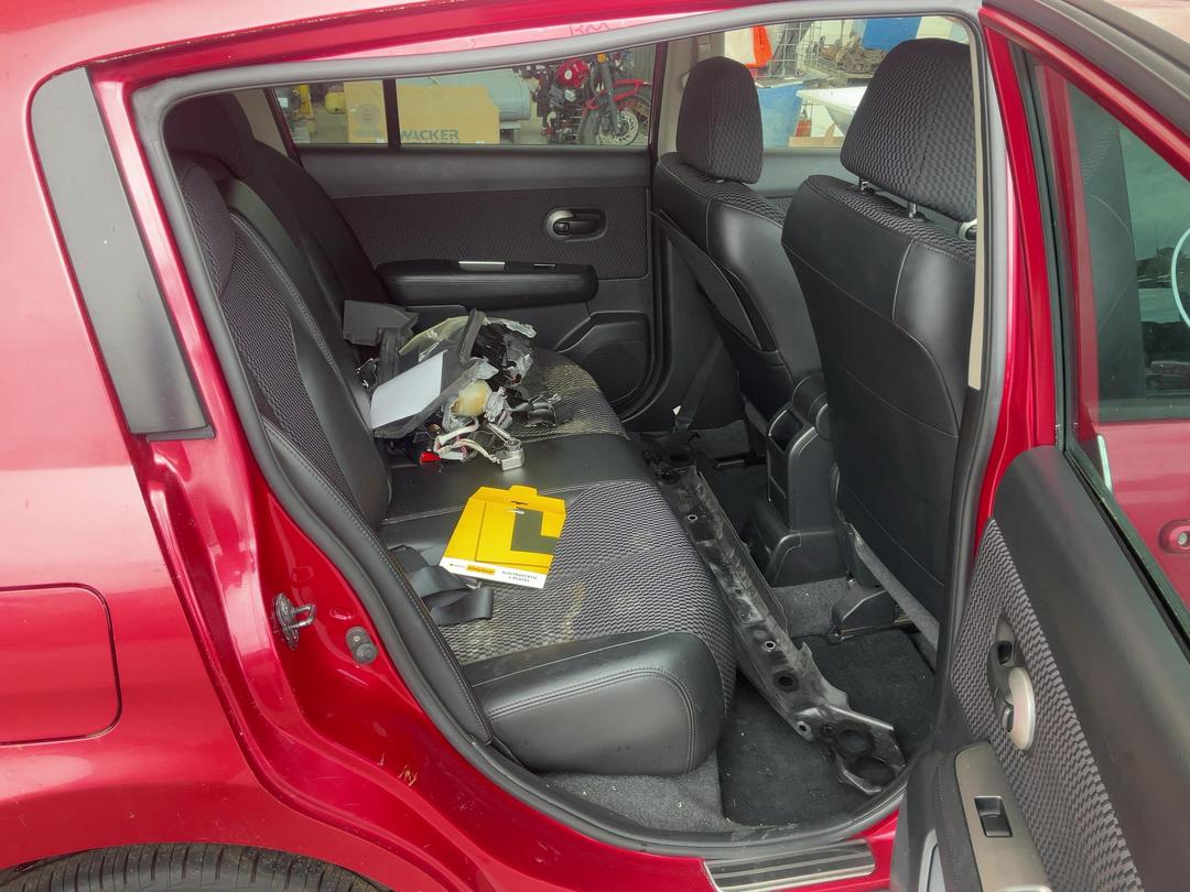 Photo '19' of Nissan Tiida Photo '19' of Nissan Tiida