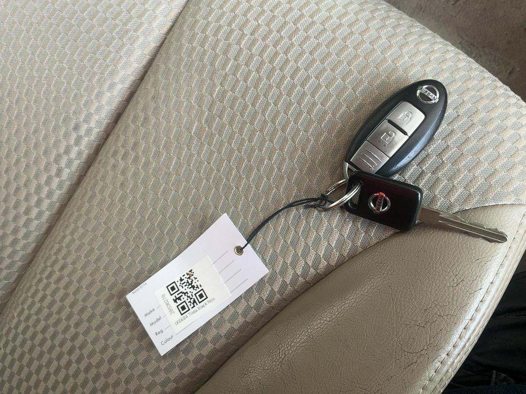Photo '15' of Nissan Tiida Photo '15' of Nissan Tiida