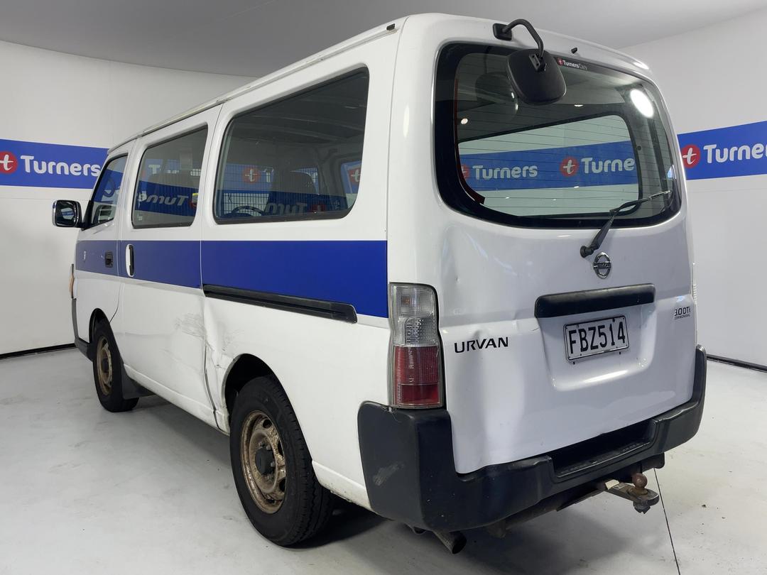 Photo '4' of Nissan Urvan Photo '4' of Nissan Urvan