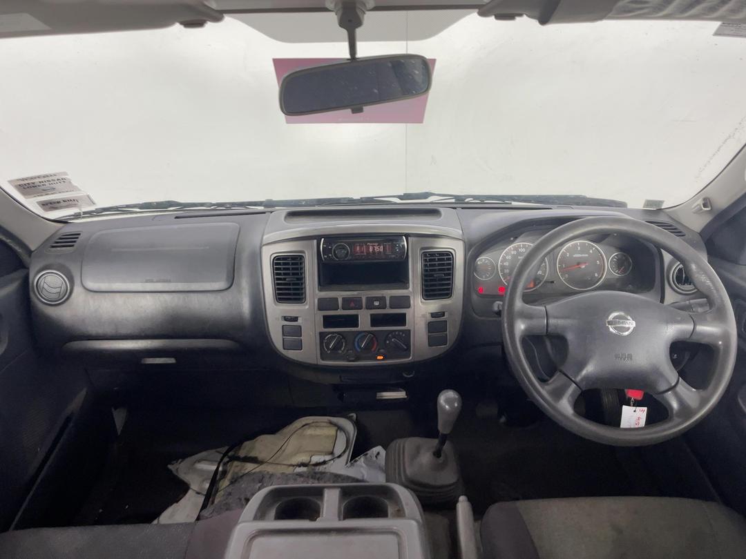 Photo '15' of Nissan Urvan Photo '15' of Nissan Urvan