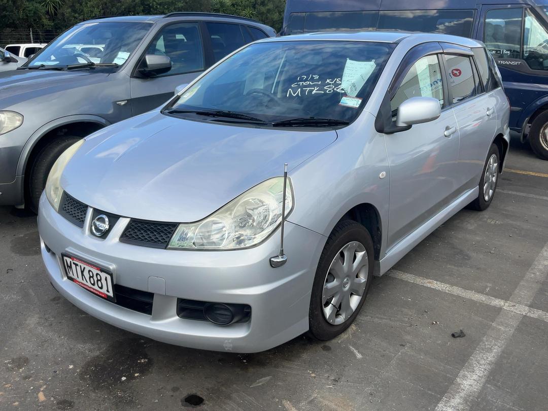 Photo '2' of Nissan Wingroad Photo '2' of Nissan Wingroad
