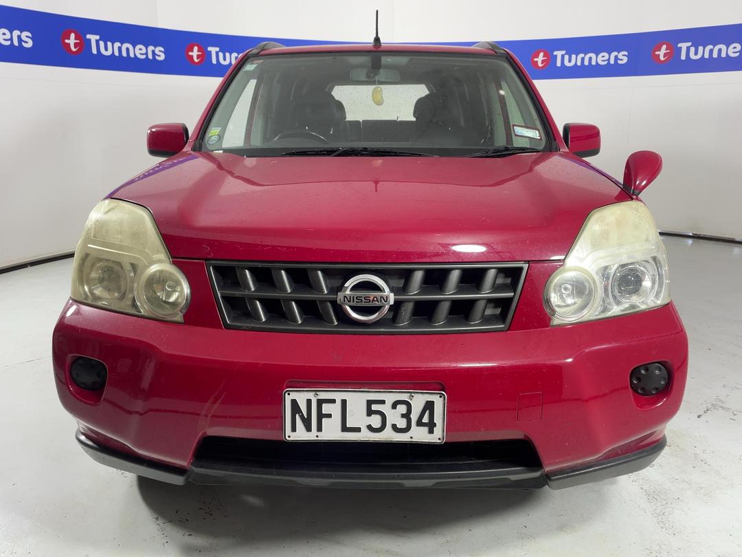Photo '2' of Nissan X-Trail Photo '2' of Nissan X-Trail