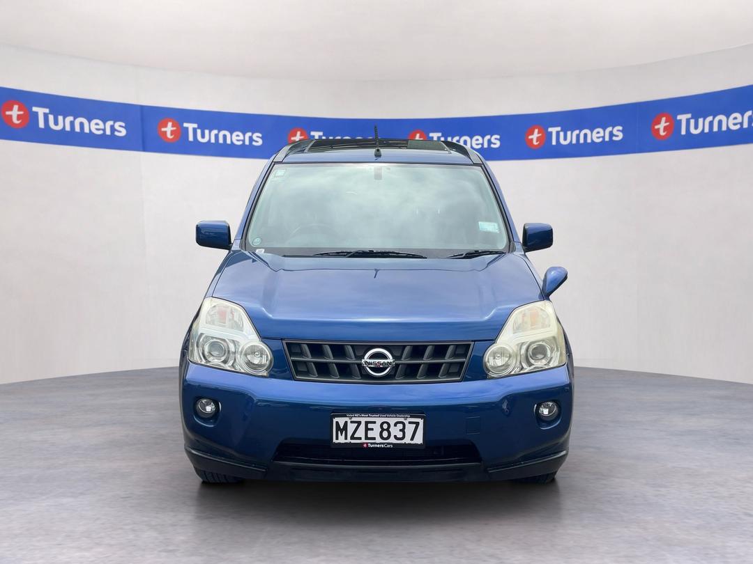 Photo '2' of Nissan X-Trail