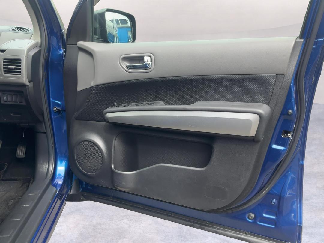 Photo '15' of Nissan X-Trail