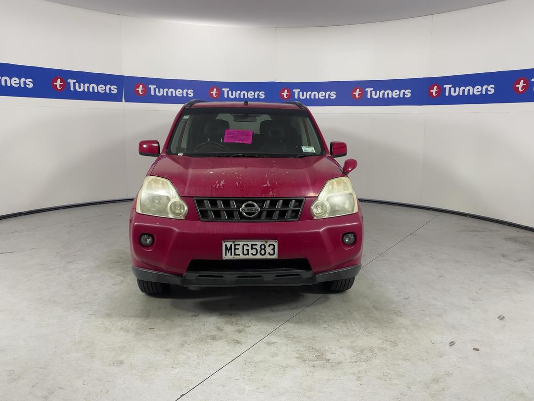 Photo '2' of Nissan X-Trail