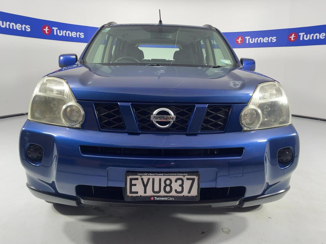 Photo '2' of Nissan X-Trail
